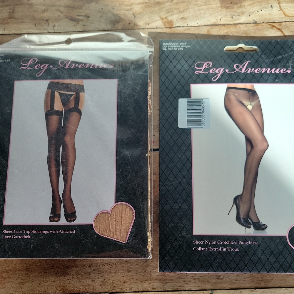 Leg Avenue Black-Nd Sheer Lace Stockings with Garter And Crotchless Pantyhose